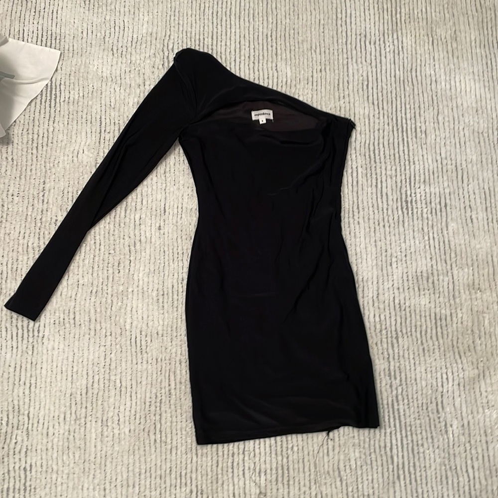 Superdown Black One Sleeve Dress with a Slit in the Chest